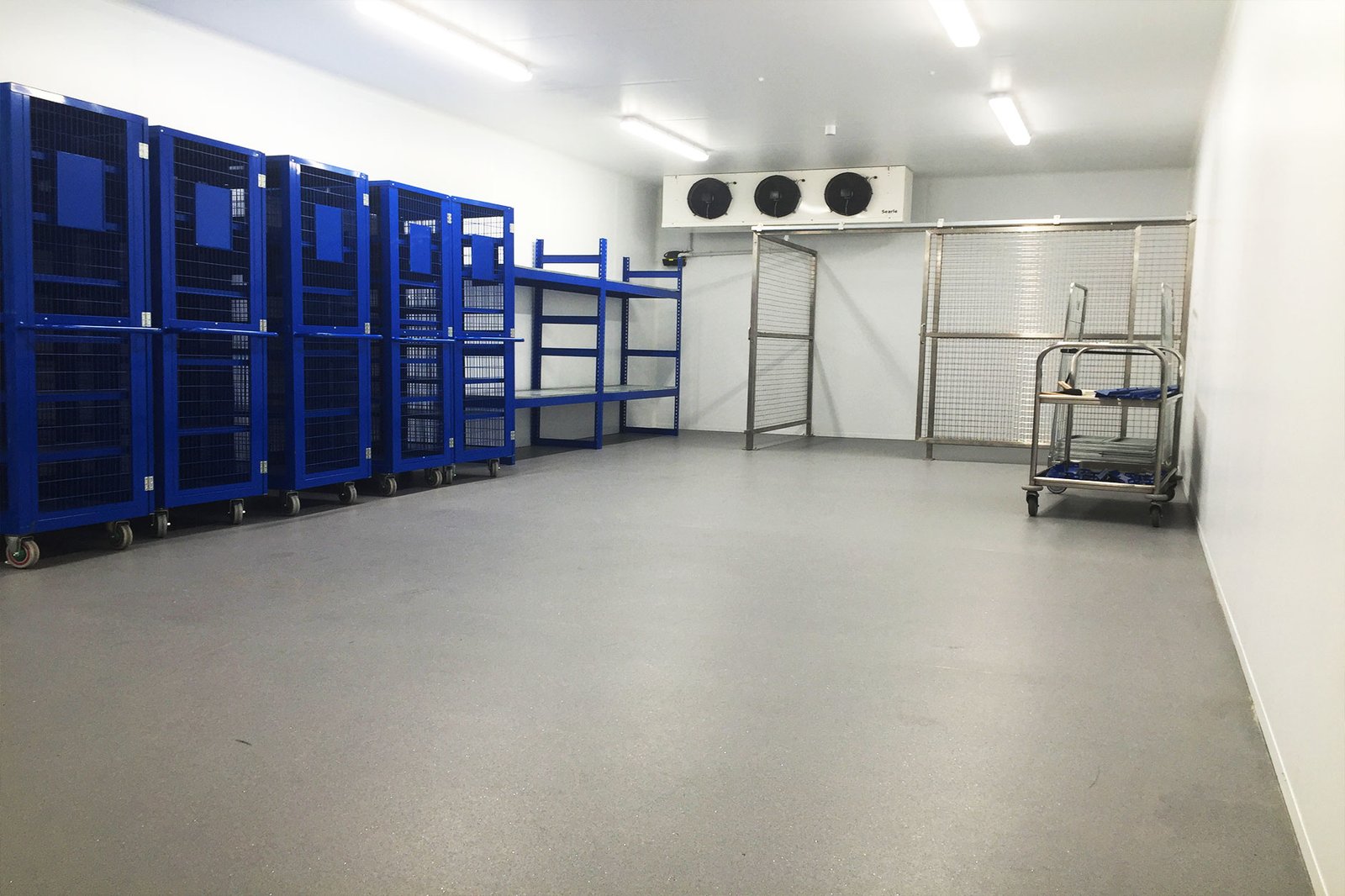 Modern cold room installation